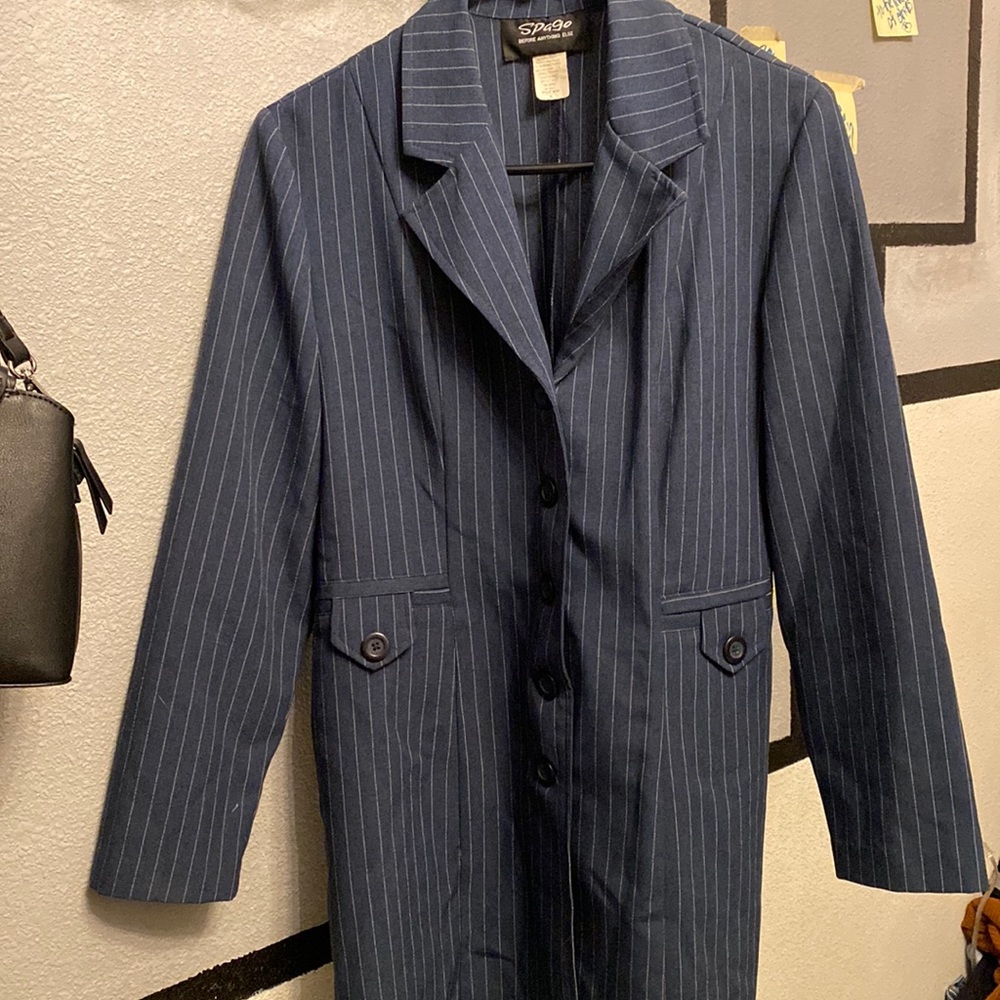 Spago Size 8 Navy Blue with White Stripes Leg Length Coat